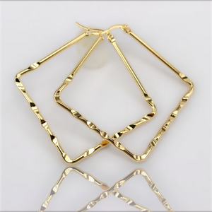 Skwer-Up Hoops